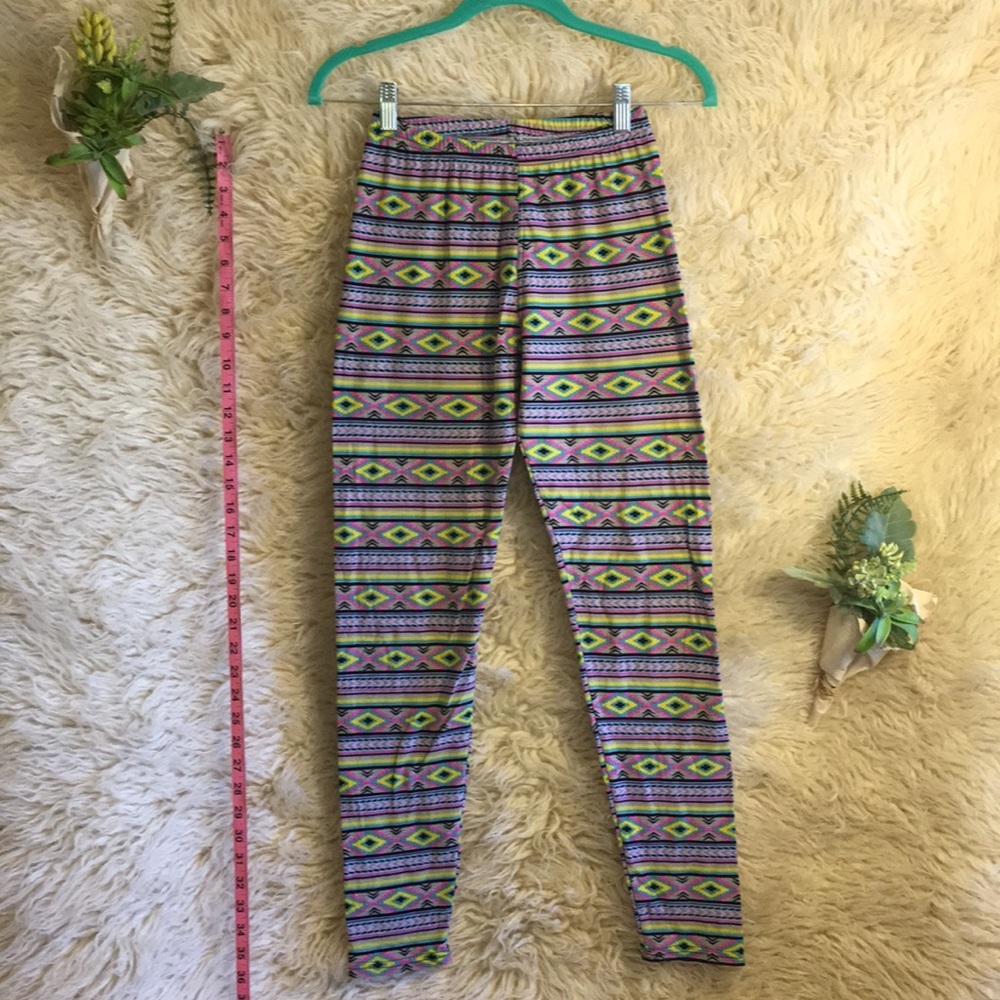 Hot Kiss Neon Tribal Print Ultra-Soft Leggings OS